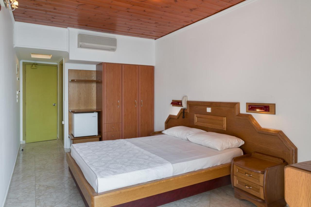Binji Hotel Epidaurus Exterior photo